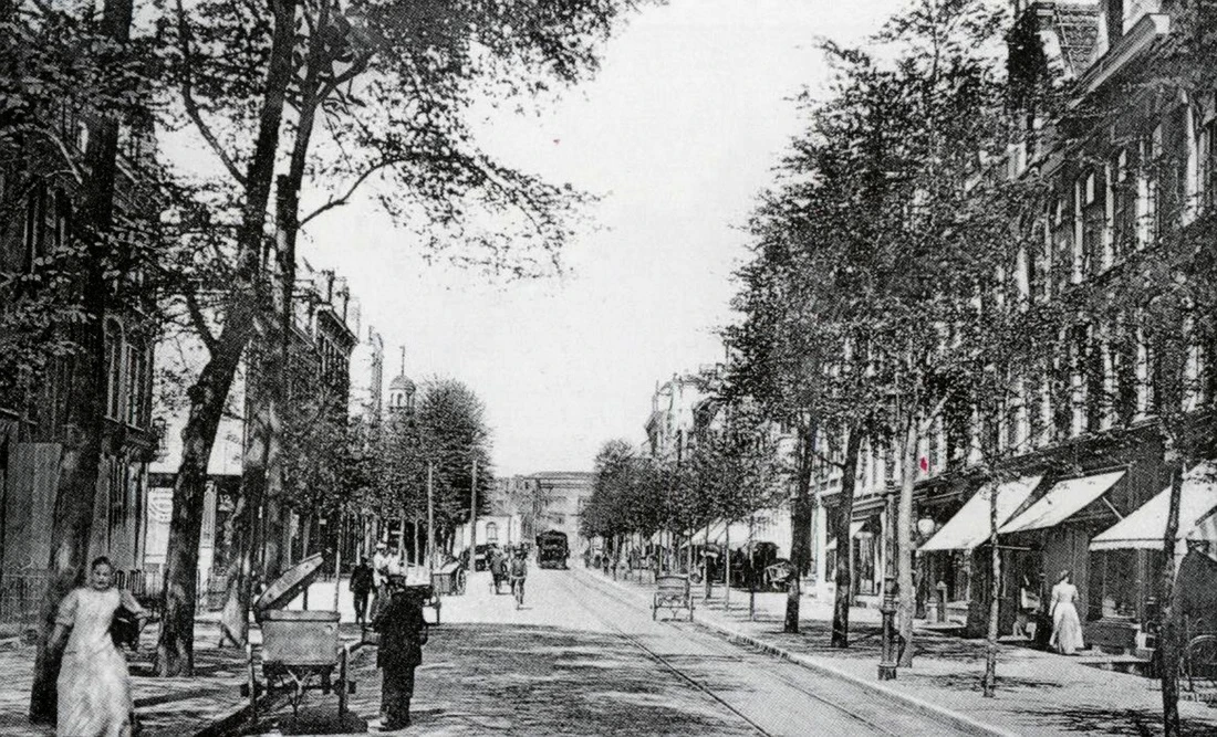 middenweg met gooische tram