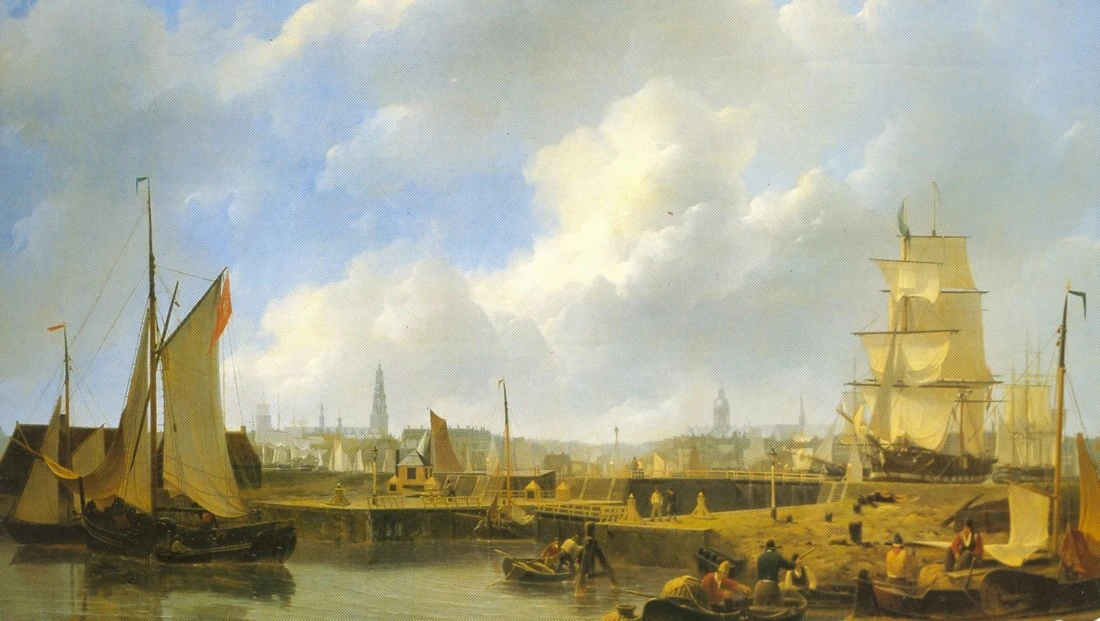 schepen bij de sluizen van het noordhollands kanaal, amsterdam op achtergrond