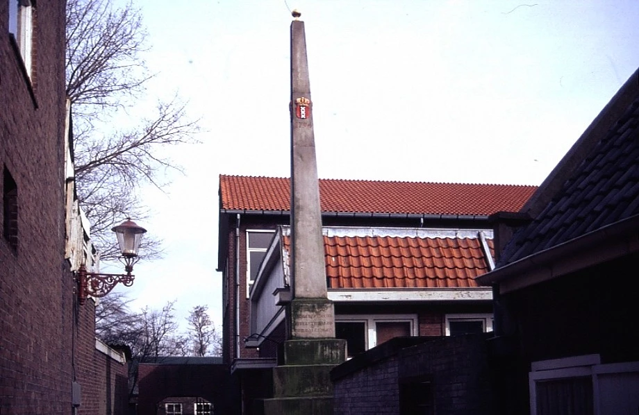 banpaal in dorp sloten aan de sloterweg