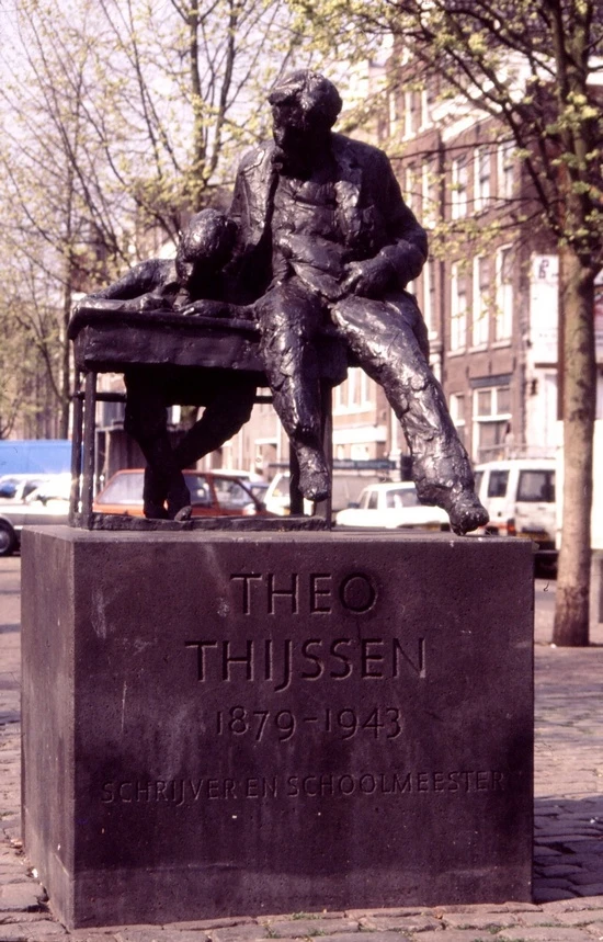 lindengracht standbeeld theo thijssen