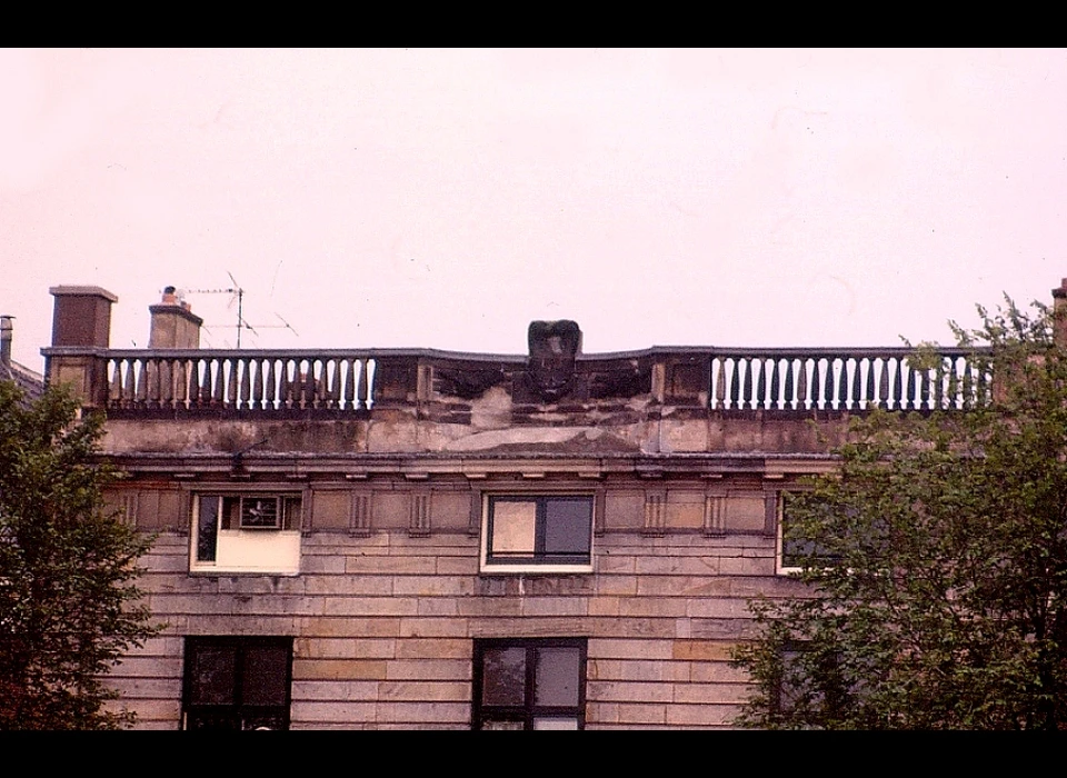 Amstel 216 Huis met de Bloedvlekken zonder penthouse (1977)