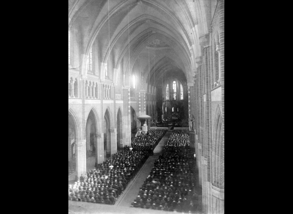 Amsteldijk 36 Sint Willibrordus buiten de Veste Dankdienst 50 jaar Vincentiusscholen (1919)