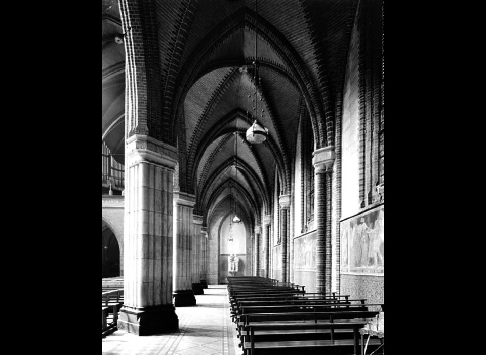 Amsteldijk 36 Sint Willibrordus buiten de Veste Interieur noord zijbeuk (1969)
