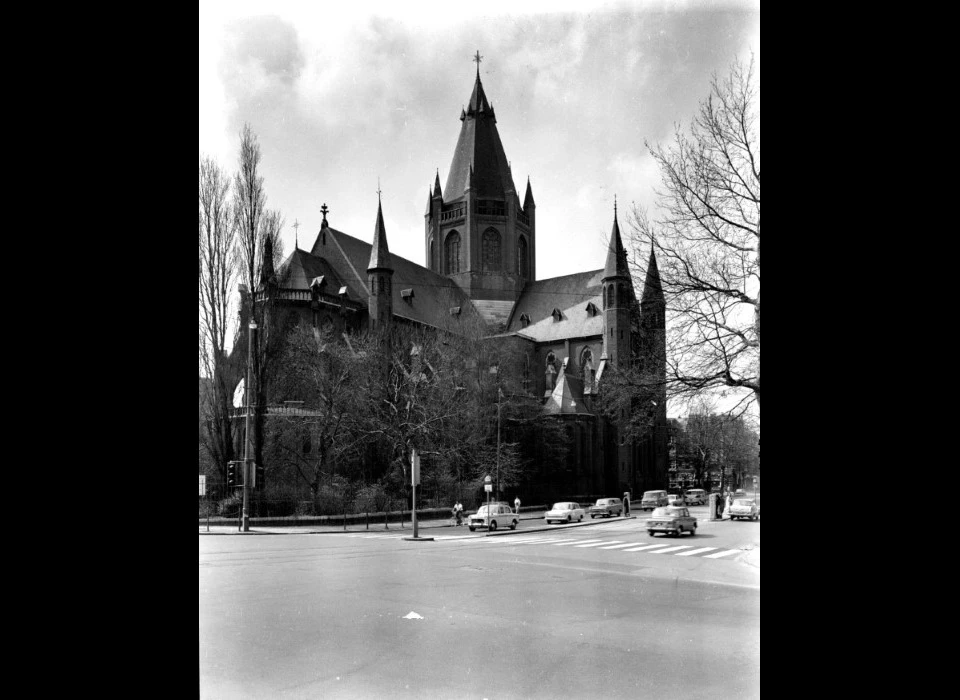 Amsteldijk 36 Sint Willibrorduskerk buiten de Veste (1968)