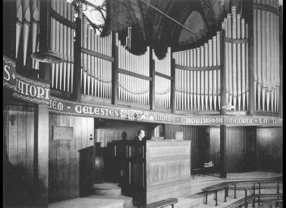 Amsteldijk 36 Sint Willibrordus buiten de Veste Interieur orgel (1960)