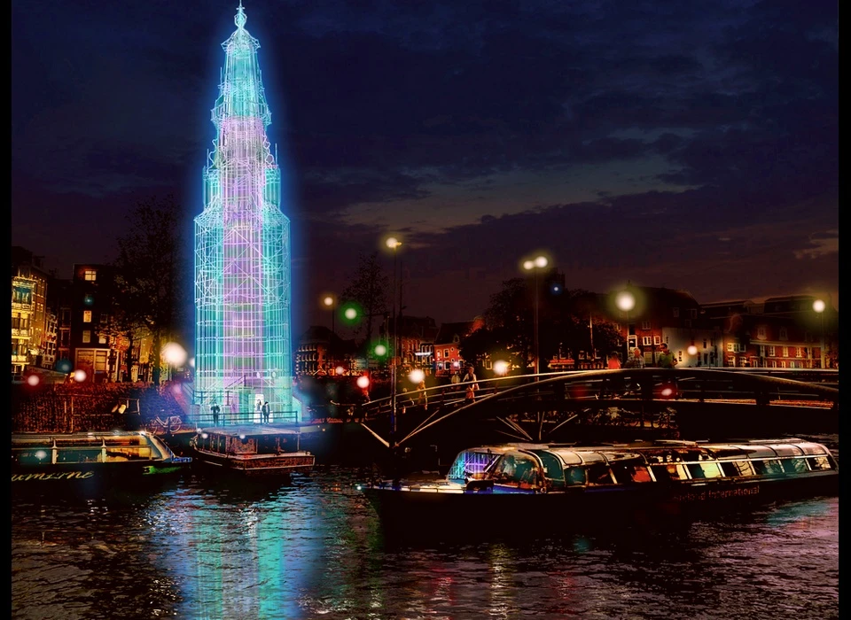 Door de eeuwen heen is de Amsterdamse binnenstad veranderd en daarbij is een aantal historische bouwwerken verdwenen. 
					  Todd van Hulzen herinnert ons hieraan met de 'Temporal Tower', een reïncarnatie van de Haringpakkerstoren. Deze wordt met licht herbouwd op dezelfde plek. Het werk is bijna even groot als het 
					  origineel, dat tot het begin van de 19e eeuw een prominente plek innam op de Prins Hendrikkade. (Todd van Hulzen (US) is art director voor film en tv. Ook is hij designer van museumtentoonstellingen 
					  en installaties voor onder andere NEMO in Amsterdam en het Nationaal Archief in Den Haag.) 2013