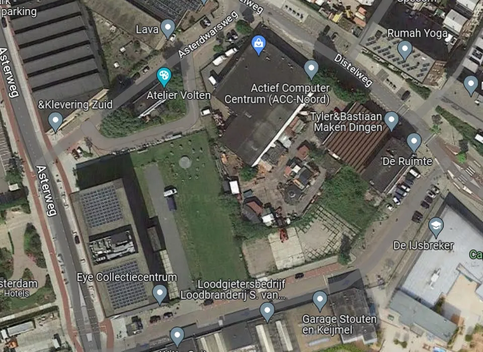 overzicht voormalig terrein Asterdorp, Asterdwarsweg boven, Chrysantenstraat onder (2023)