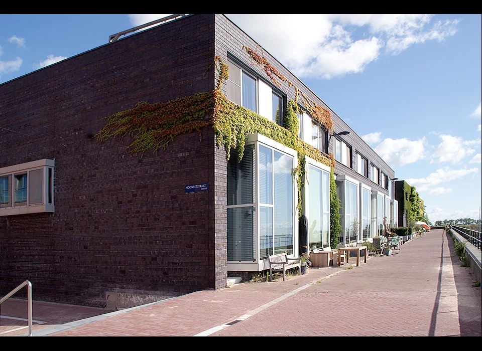 Barkentijnkade 111-125 gebouw Praam, architect Marx & Steketee Architecten (2020)