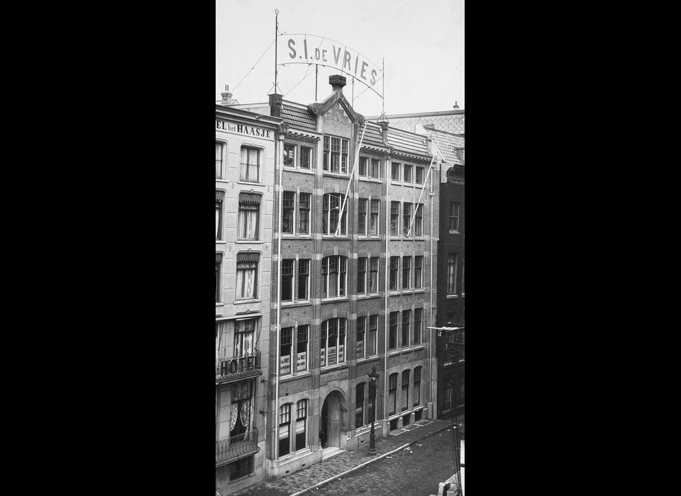 Beursstraat 67-69 Groothandel S.I.de Vries (vanaf 1914 Beursplein 13-17) (1914)