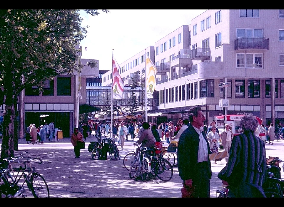 Bijlmerplein winkelcentrum Amsterdamse Poort (1988)