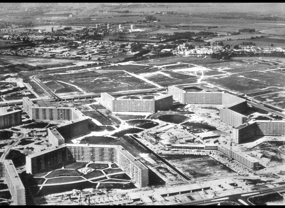 Bijlmermeer bouw bij Kraaiennest (1971)