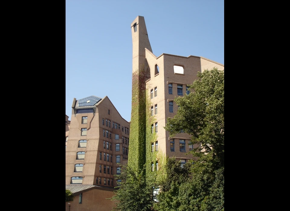 Bijlmerplein 888 toren bij Abcouderpad (1998)