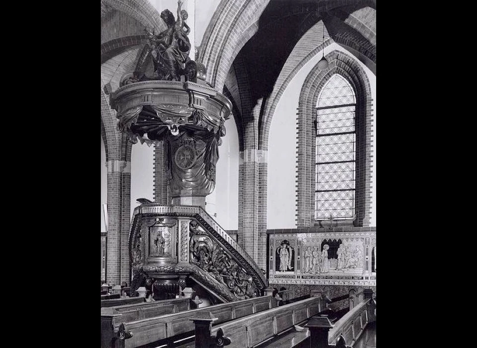 Bilderdijkstraat kerk De Liefde preekstoel (1978)