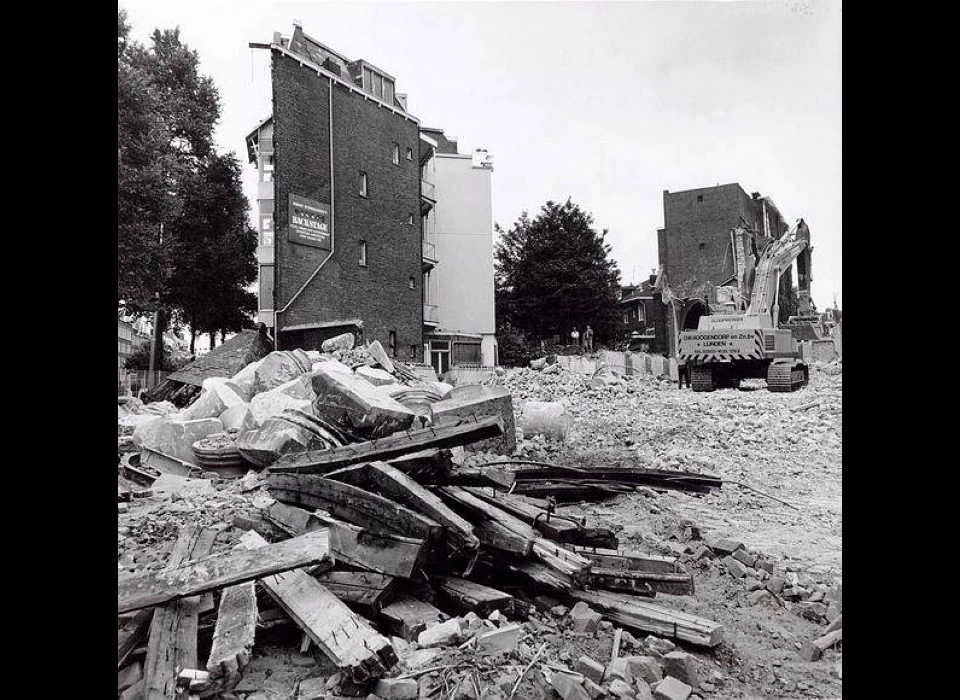 Afbraak complex De Liefde Bilderdijkstraat (1990)