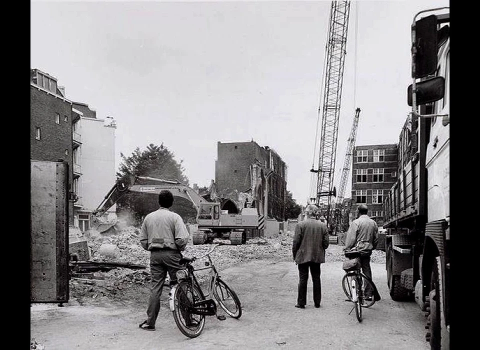 Afbraak complex De Liefde Bilderdijkstraat (1990)