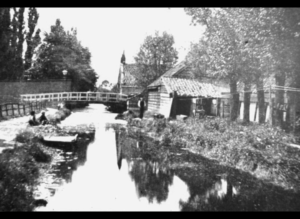 Bilderdijkstraat bij kerkhof De Liefde (1890c)