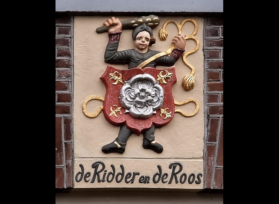 Bloemgracht 15 gevelsteen De Ridder En De Roos (Wapen van Schagen) (2003)
