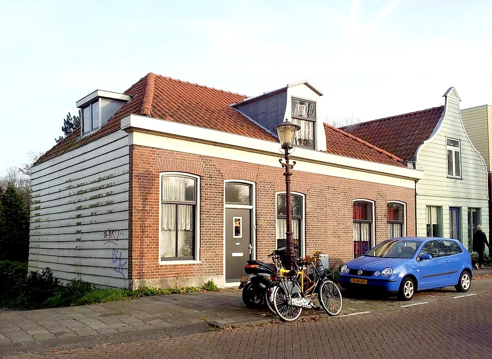 Buiksloterdijk 254 (2011)