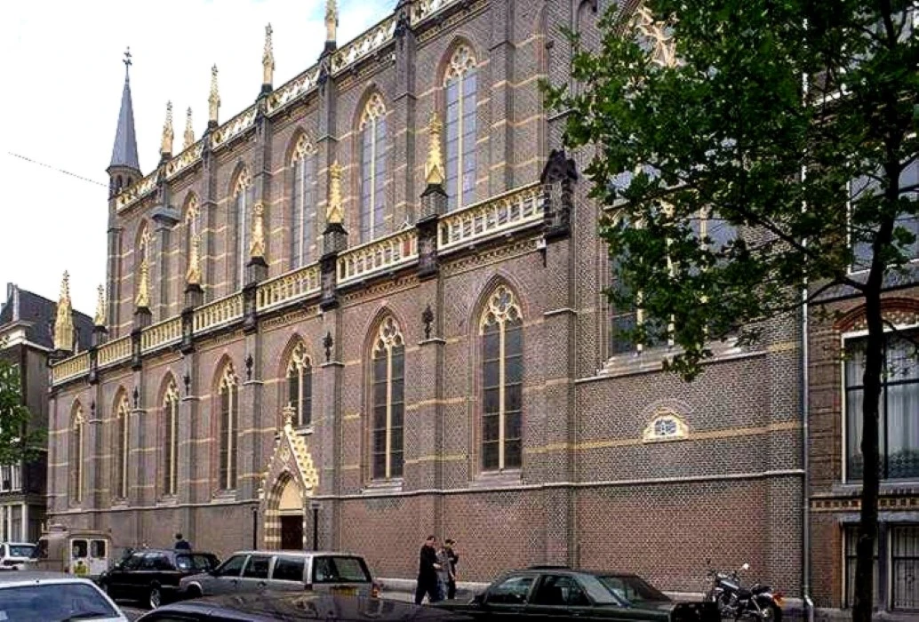 Sint-Dominicuskerk (2007) gebouwd 1884, Spuistraat