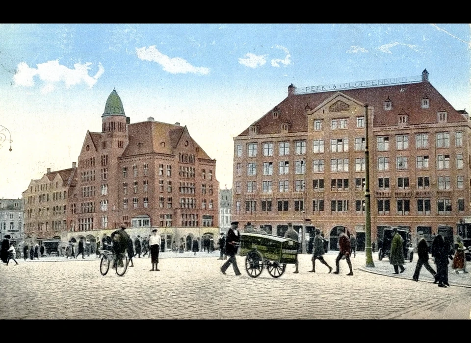 Dam 20 Peek en Cloppenburg en gebouw Industria (ca.1920)