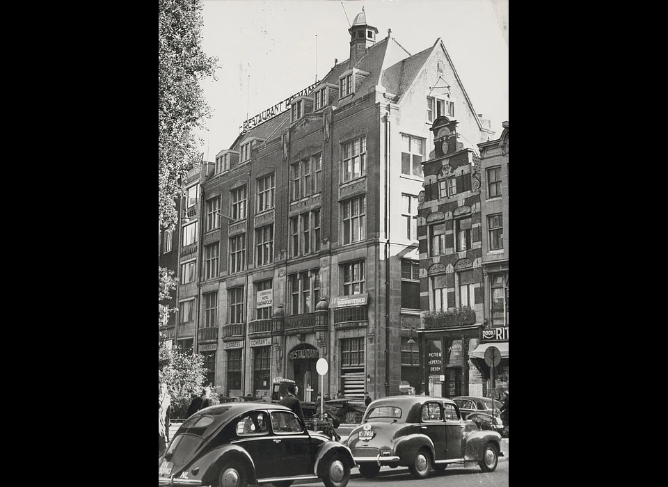 Warmoesstraat 185-199 Polmanshuis (1951)