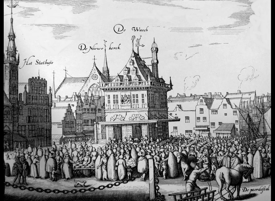 Dam boter- en kaasmarkt, goed zijn de afsluitkettingen te zien (1570)