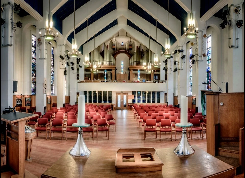 Dintelstraat 134 Maarten Lutherkerk kerkzaal