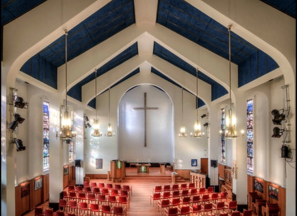 Dintelstraat 134 Maarten Lutherkerk kerkzaal