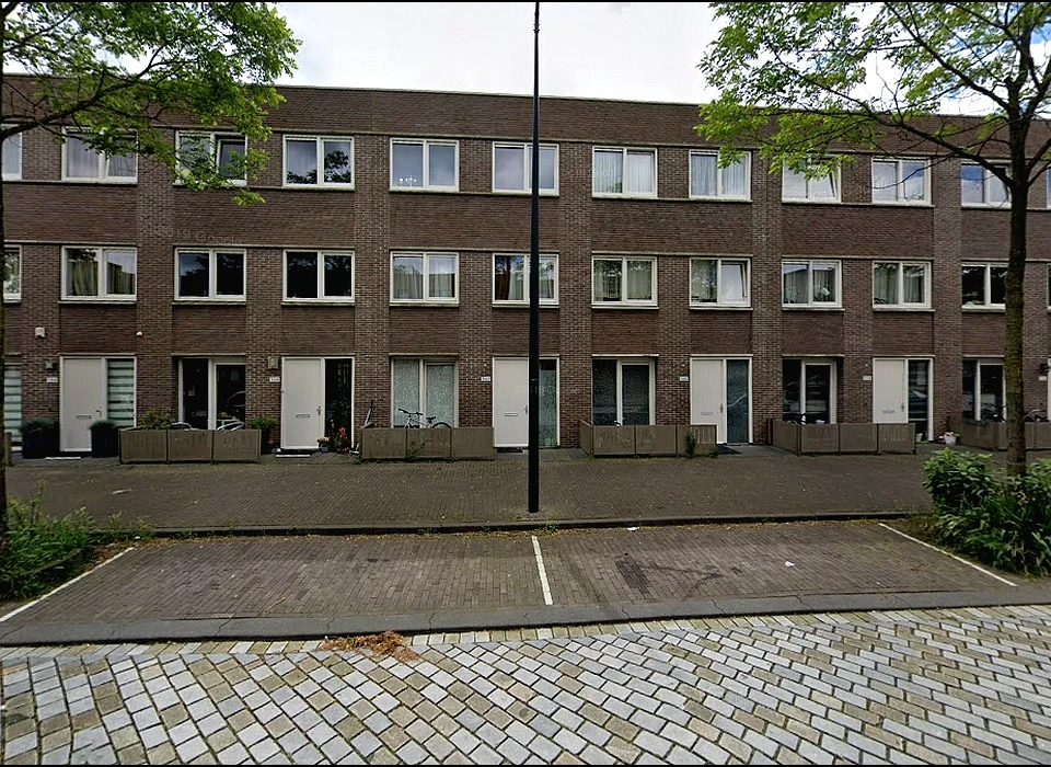 Eva Besnyöstraat 358-364 (2019)