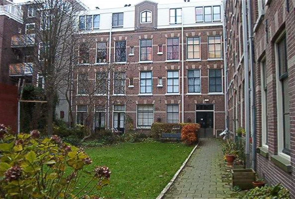 Eerste Hugo de Grootstraat 13 Weduwenhof tuin