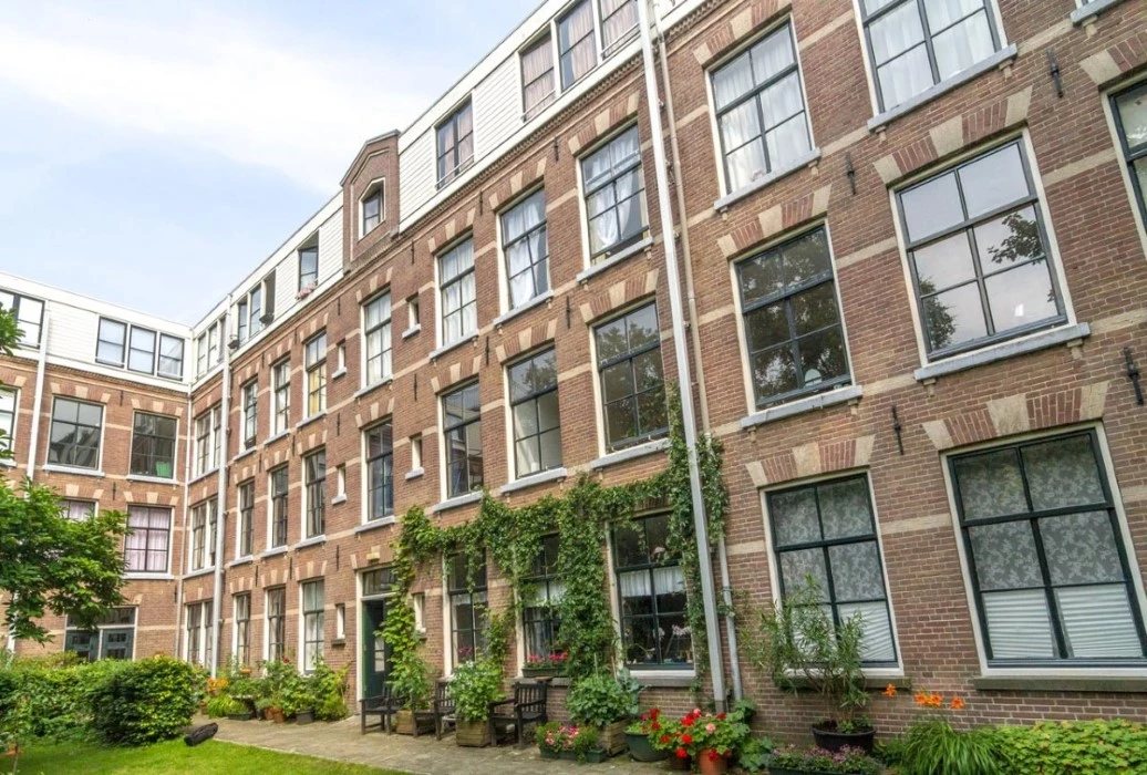 Eerste Hugo de Grootstraat 13 Weduwenhof tuin