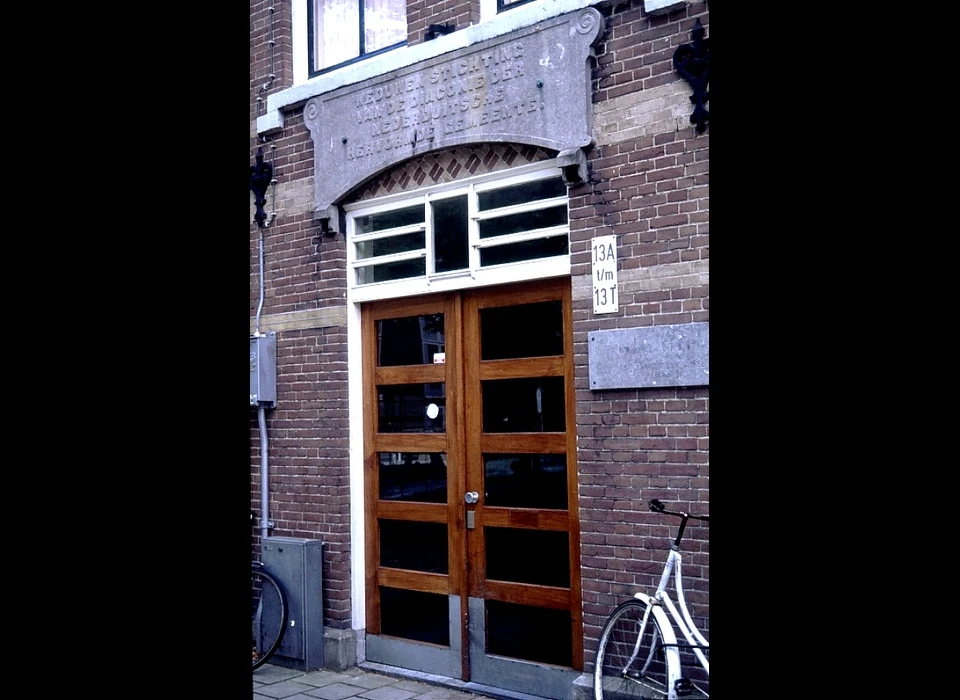 Eerste Hugo de Grootstraat 13 Weduwenhof toegangsdeur