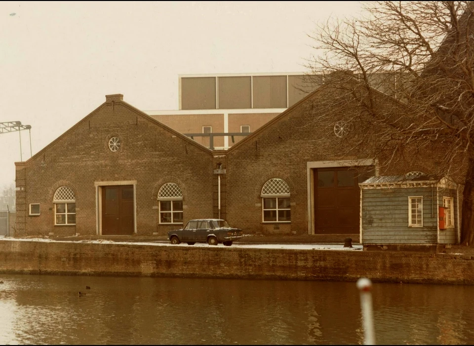 Entrepotdok 86 loodsen (1977)