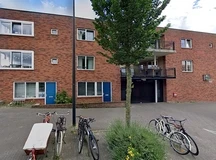 Fritz Dietrich Kahlenbergstraat 32-34