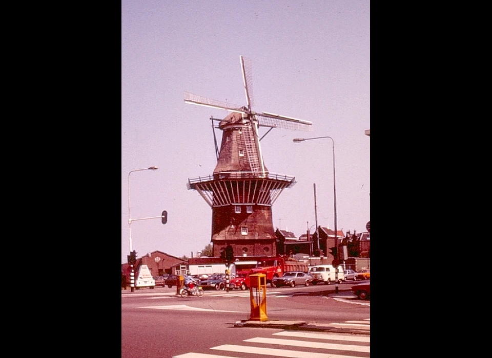 Funenkade 5 molen De Gooyer (1978)