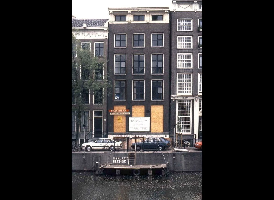 Geldersekade 10 voor restauratie (1991)