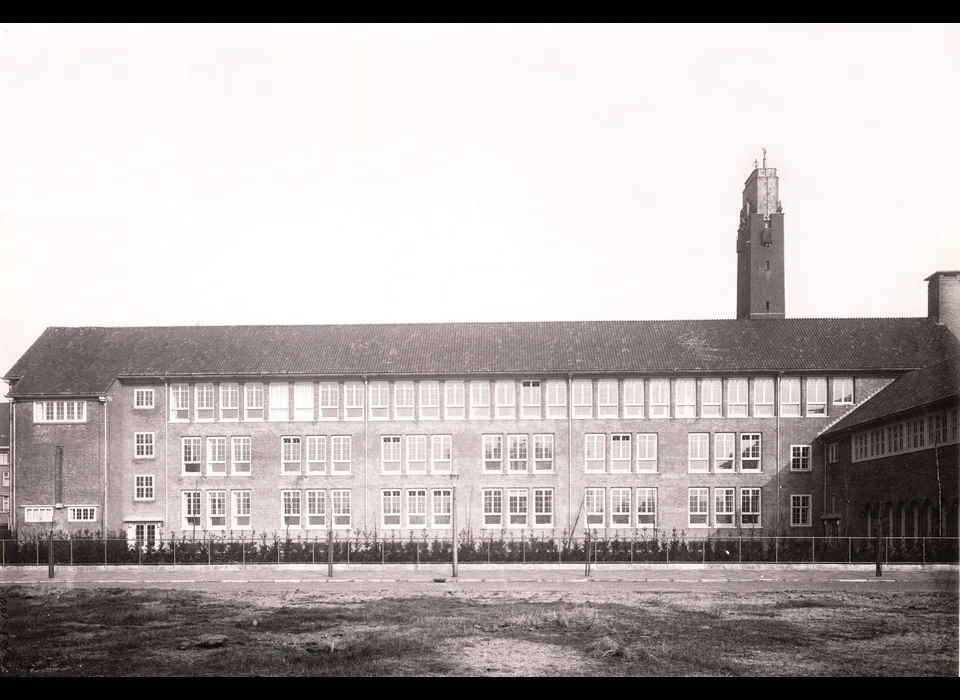 Euterpestraat 99 HBS voor Meisjes (1928)