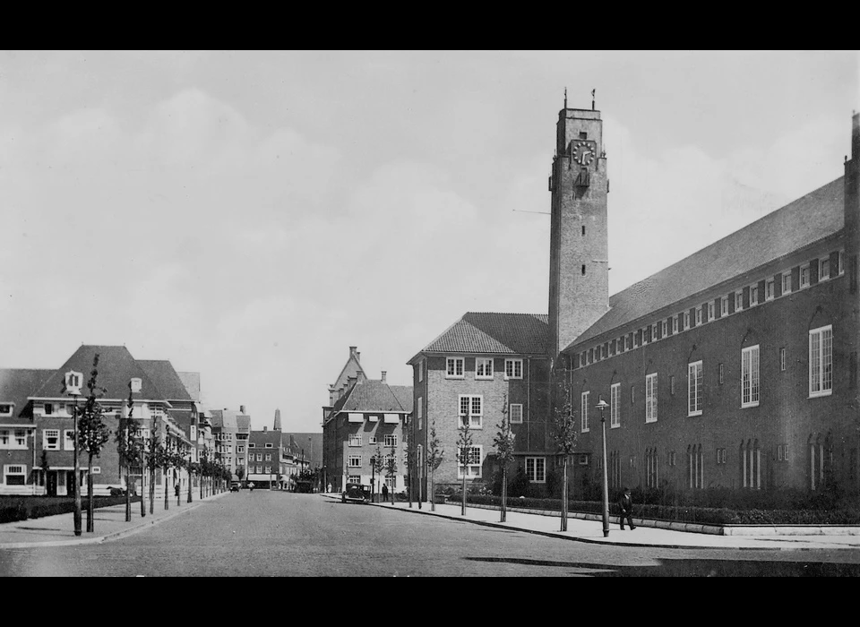 Euterpestraat 99 HBS voor Meisjes (1928)