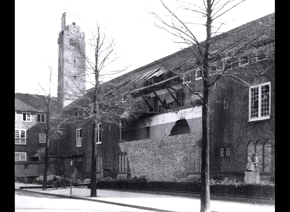 Euterpestraat 99 1945 het kantoor van de Sicherheitsdienst is provesorisch gerepareerd