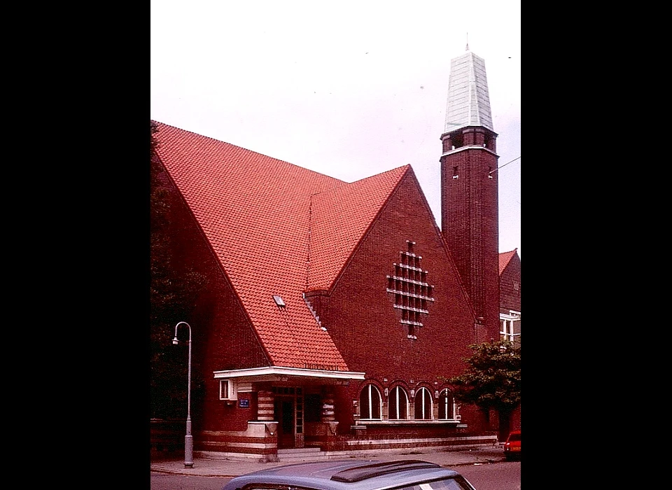 Gerrit van der Veenstraat 36-38 Lutherkapel (1979)