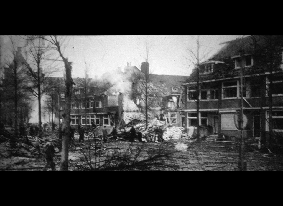 Euterpestraat 99 ravage bominslag 26 nov 1944 bij Albrecht Dürerstraat