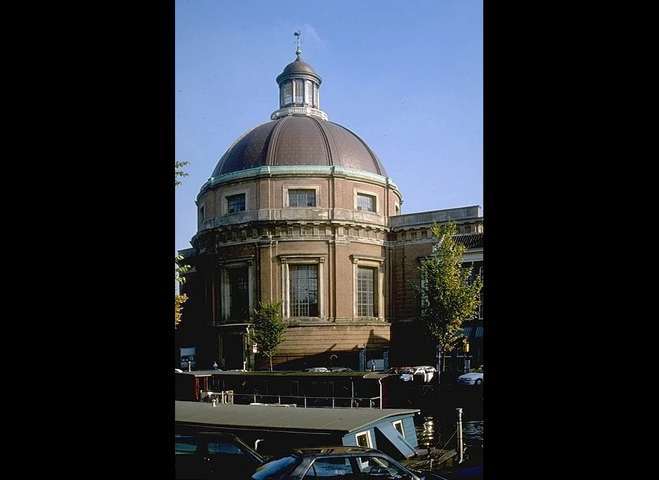 Singel 11 Ronde Lutherse Kerk in Hollands Classicisme (2002)