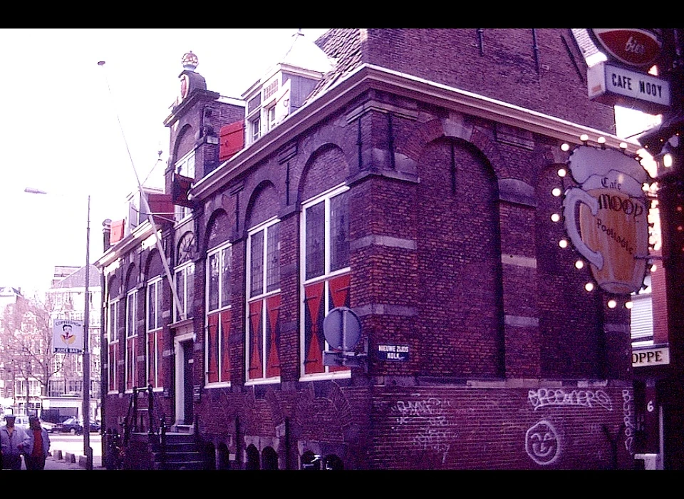 Nieuwezijds Kolk 28 Korenmetershuisje in Hollandse renaissance (1990)