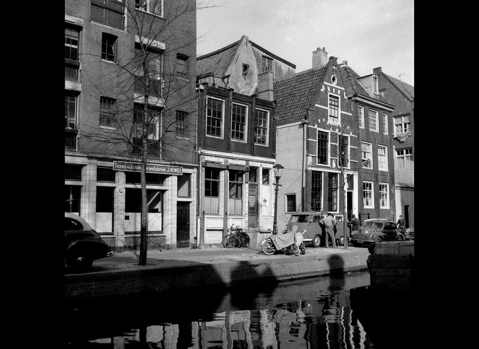 Groenburgwal 2-14 midden Jan Krimpengang (ca.1955)