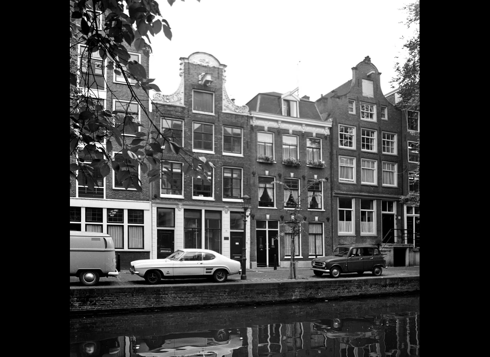 Groenburgwal 31-35 v.l.n.r. (1974)