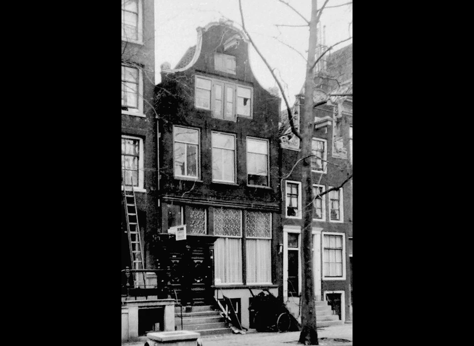 Groenburgwal 49-51 voor restauratie (1955)