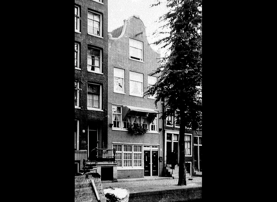 Groenburgwal 49 na restauratie (1955)