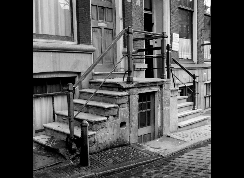 Groenburgwal 59-61 stoepen (1955)