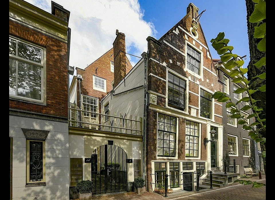 Groenburgwal 2-14 aanzien aan de gracht (2021)