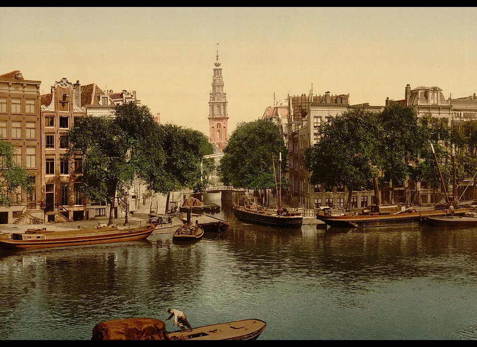 Groenburgwal gezien vanaf Amstel naar Raamgracht en Zuiderkerk (ca.1890)